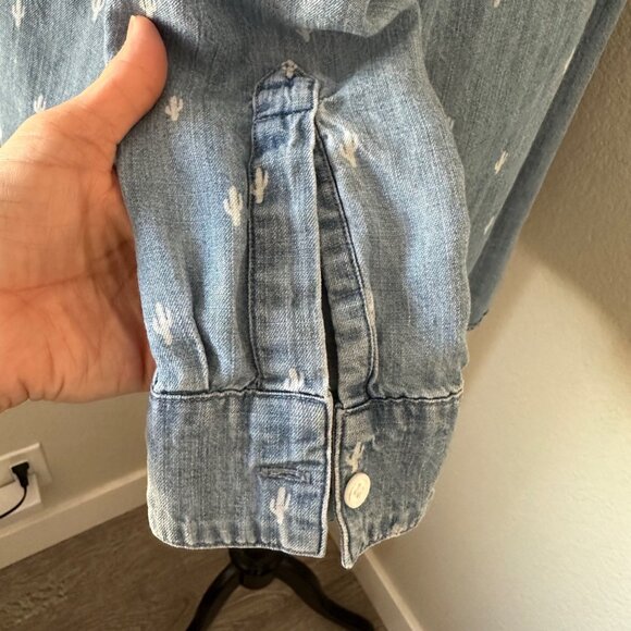 Rails Carter Denim Cactus Graphic Print Button Up Shirttail Hem Long Sleeve Line - Picture 7 of 11